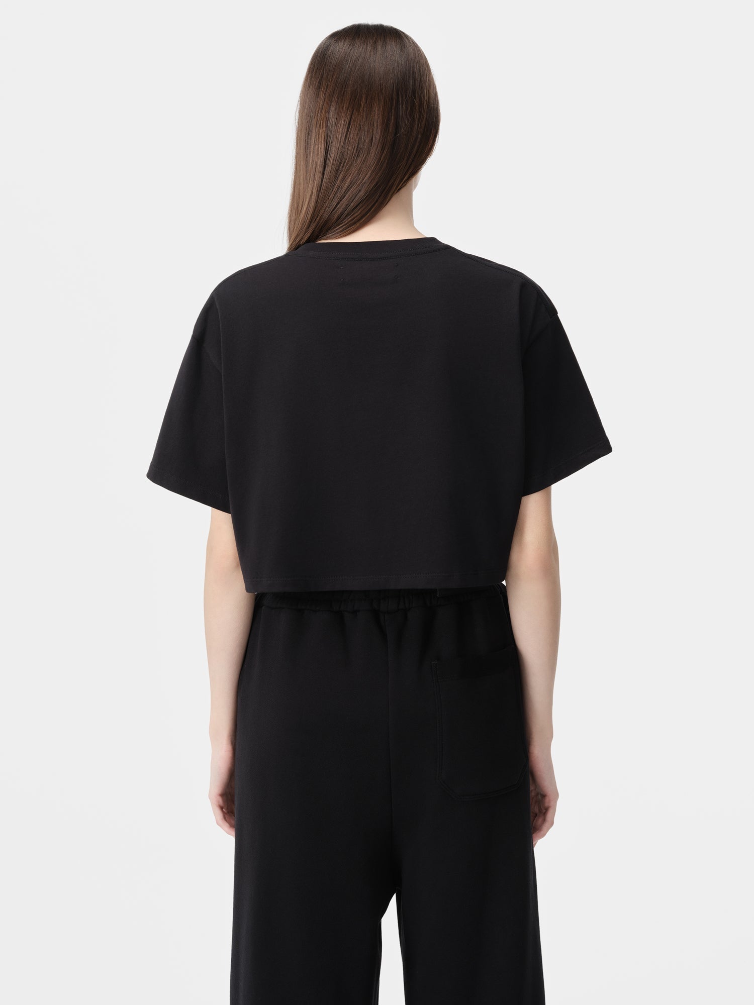 WOMEN - WOMEN'S ARTS DISTRICT CROPPED TEE - Black