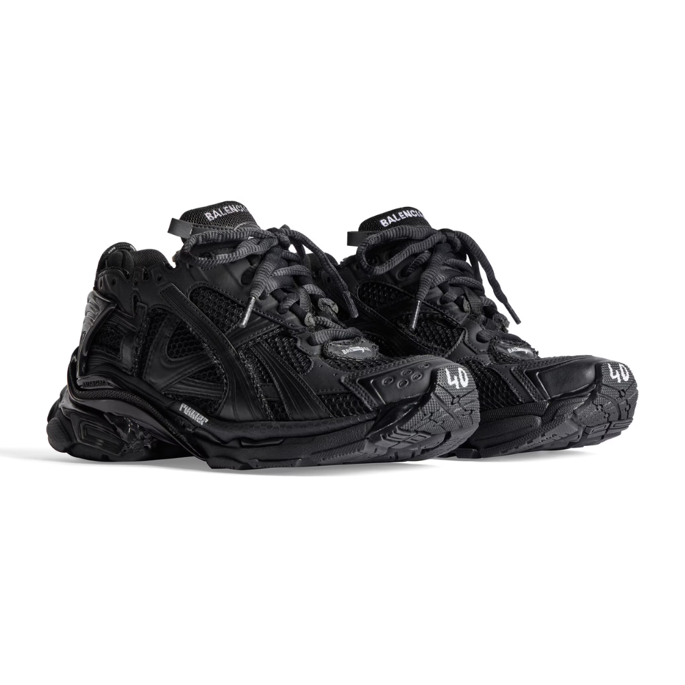 Runner Sneaker – Black