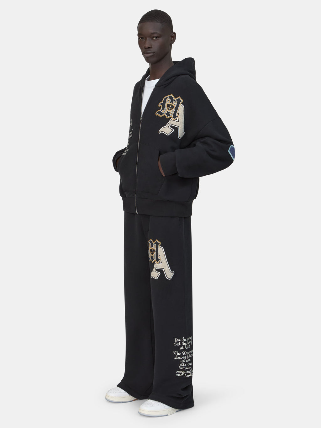 VARSITY PATCH SWEATPANT - Black