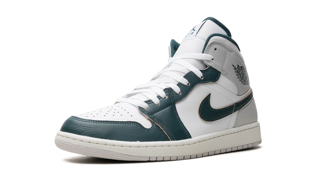 Air Jordan 1 Mid "Oxidized Green" FQ7720 103