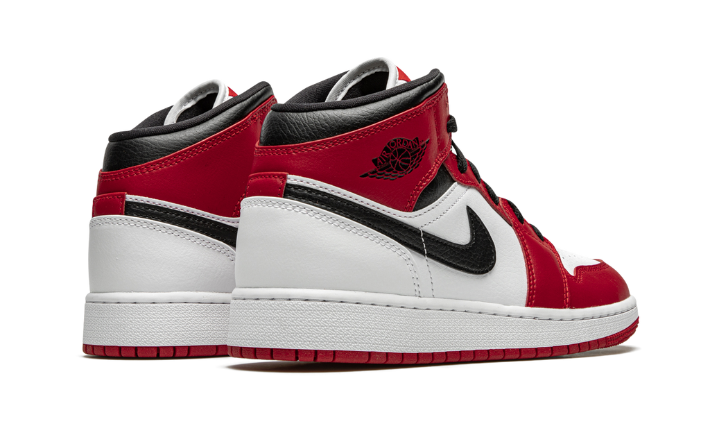 Air Jordan 1 Mid GS "Chicago 2020" 554725 173