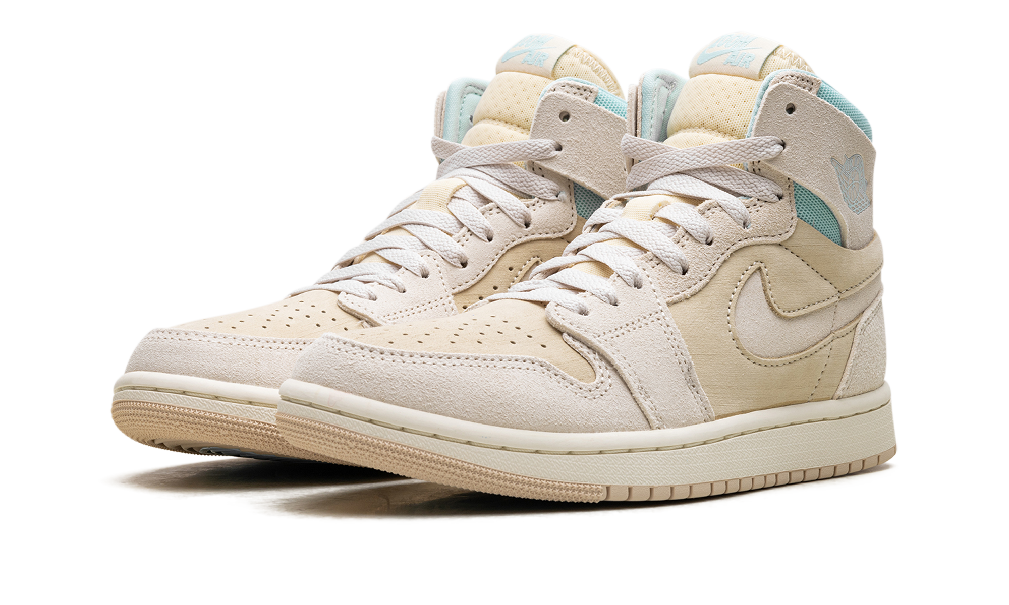 Air Jordan 1 WMNS "Coconut Milk / Light Dew" DV1305 101