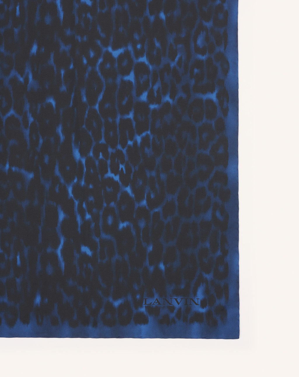 LEOPARD PRINT SILK SCARF
