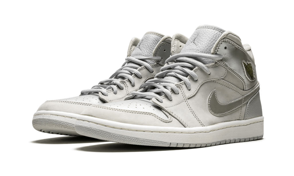 Air Jordan 1 Mid "Neutral Grey" 136065 001