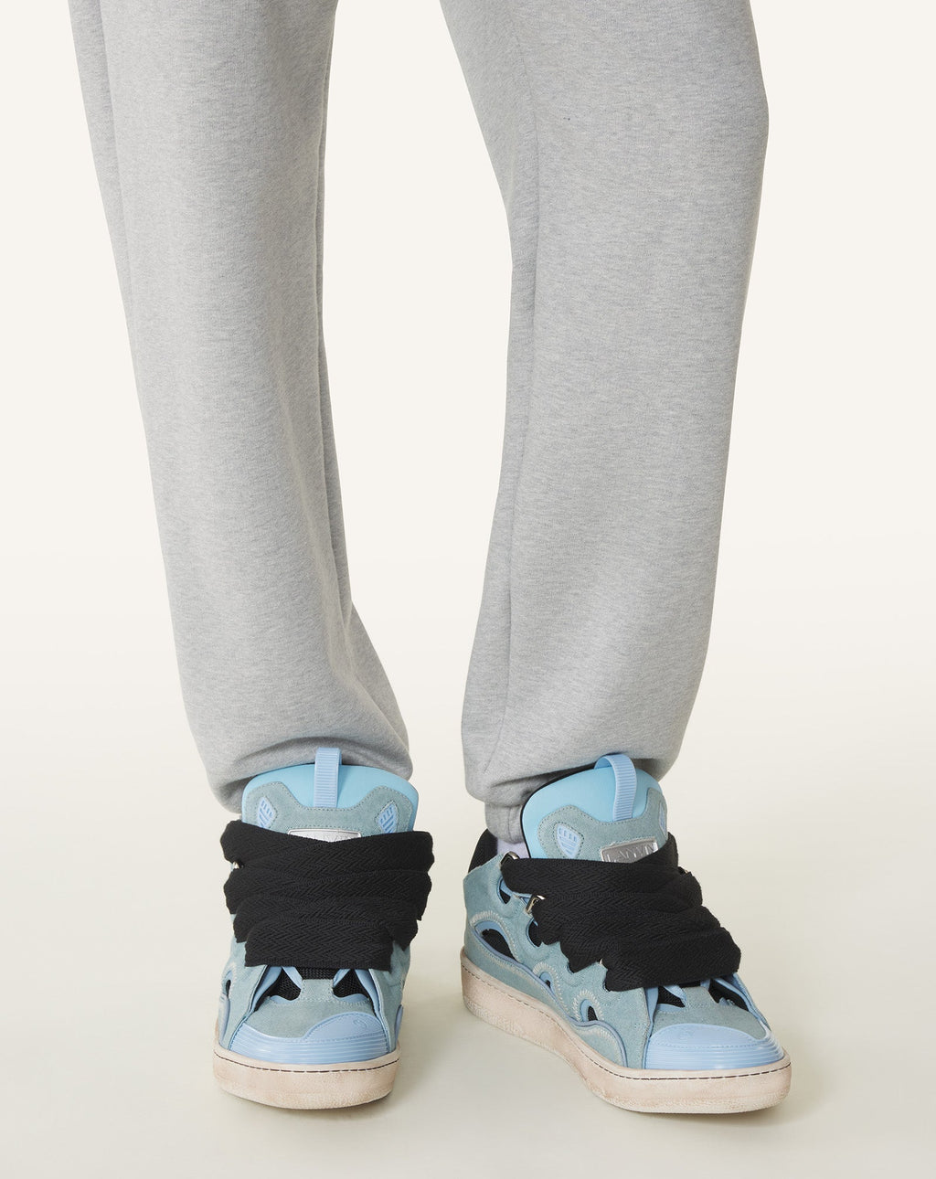 CURB SNEAKERS IN CANVAS