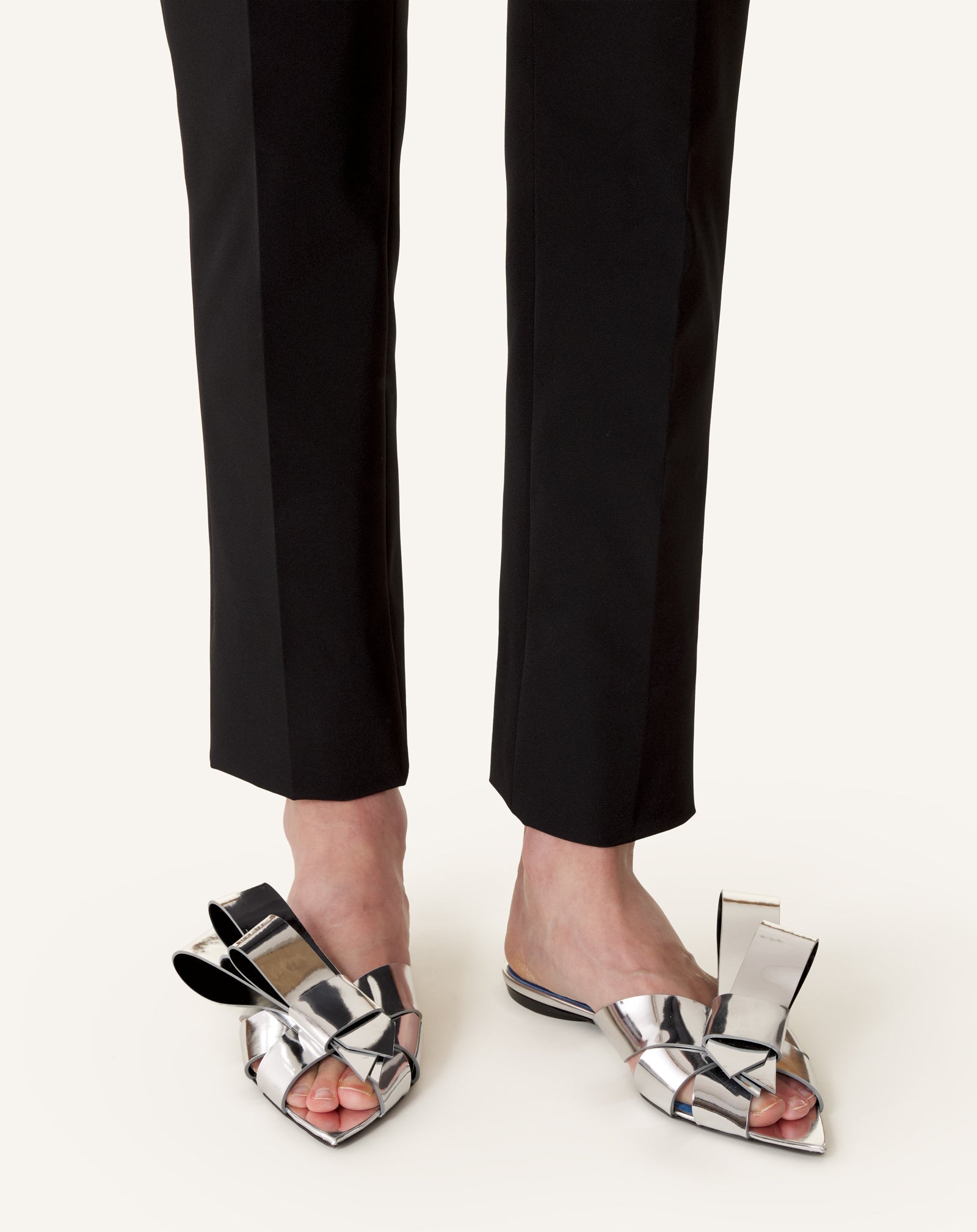 CADEAU FLAT MULE IN METALLIC LEATHER