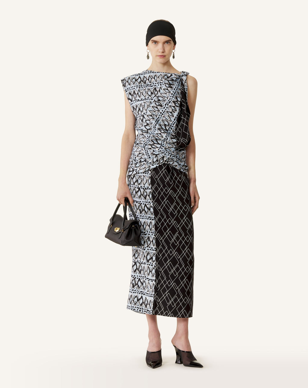LE CONFIDENT BY LANVIN 26 LEATHER BAG