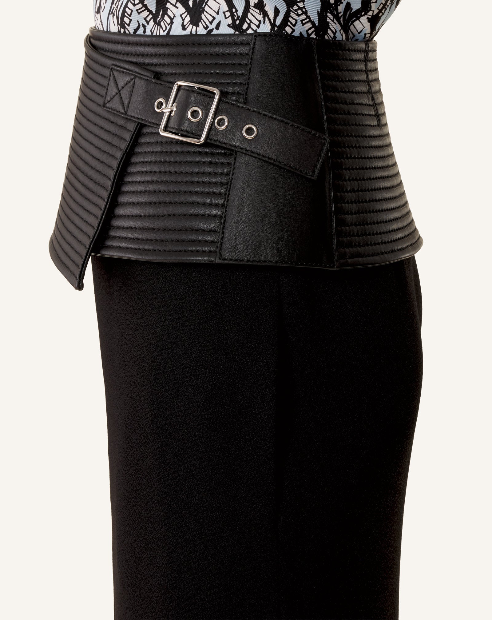 WIDE LEATHER BELT