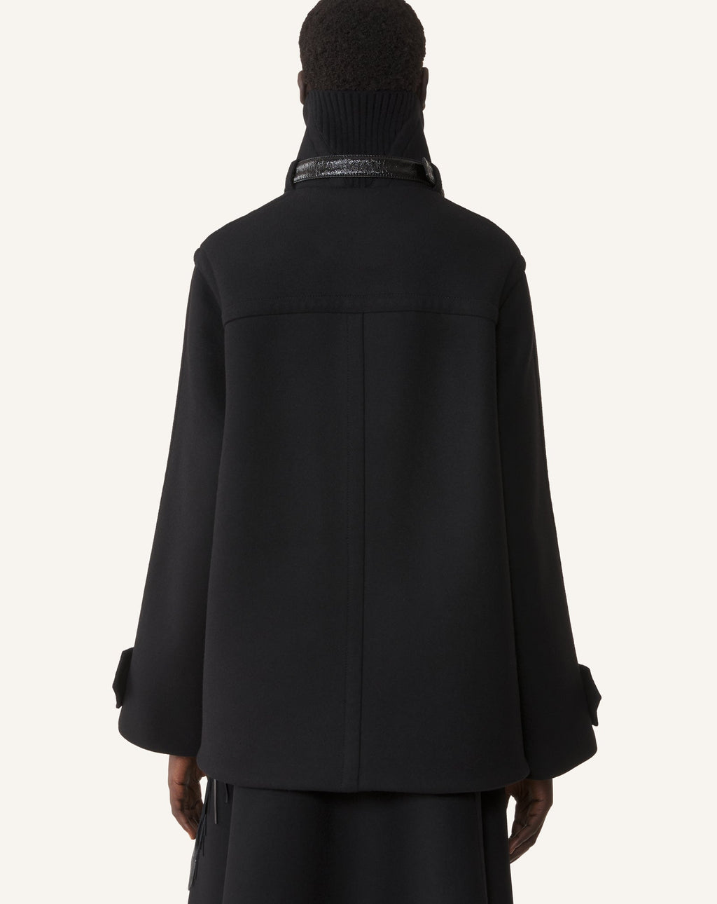 SHORT WOOL COAT WITH STAND-UP COLLAR