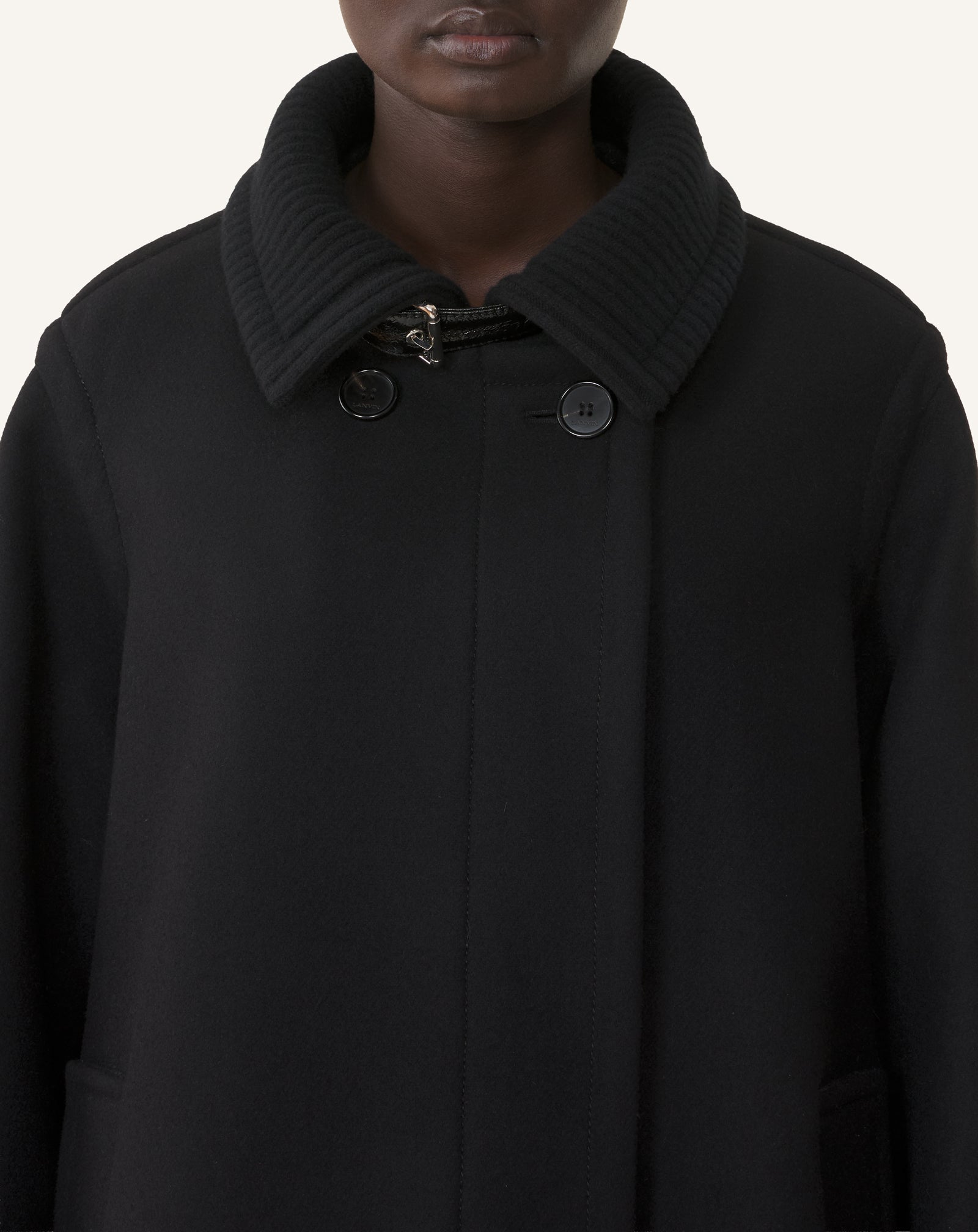 SHORT WOOL COAT WITH STAND-UP COLLAR