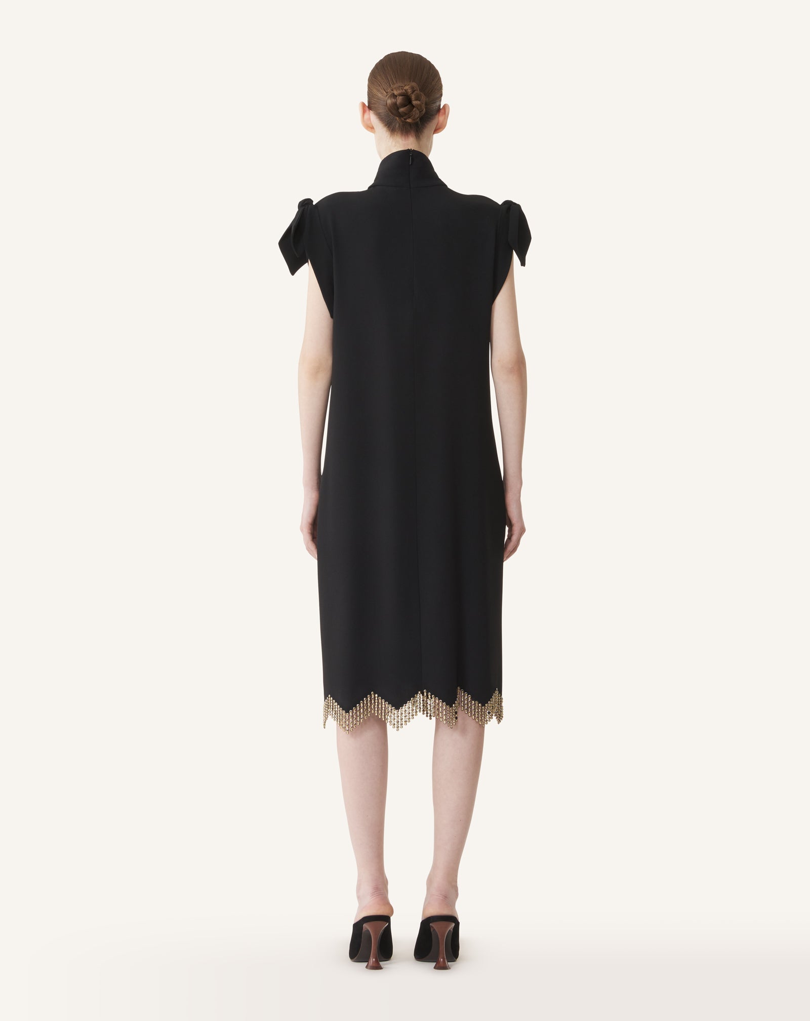 EMBROIDERED BOW DRESS IN SABLÉ