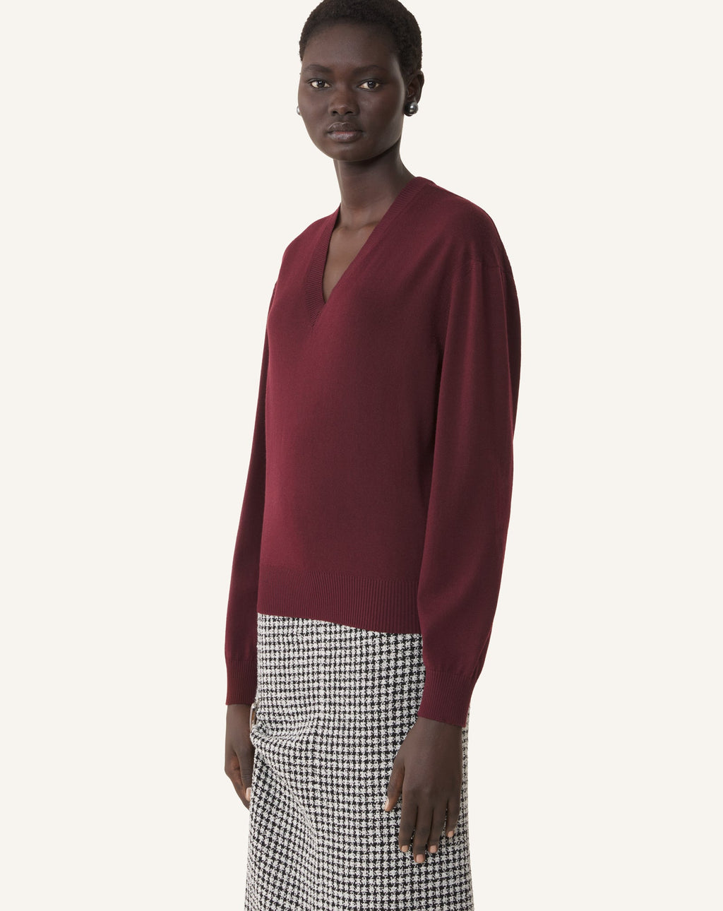 V-NECK MERINO SWEATER WITH GROSGRAIN DETAIL