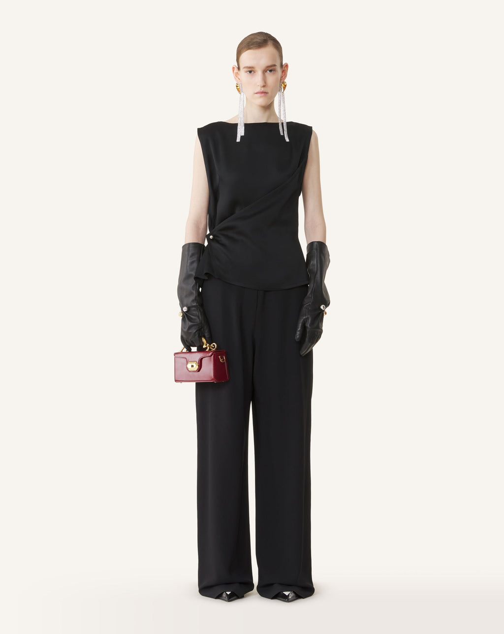 SLEEVELESS BUTTON-DOWN TOP IN SATIN