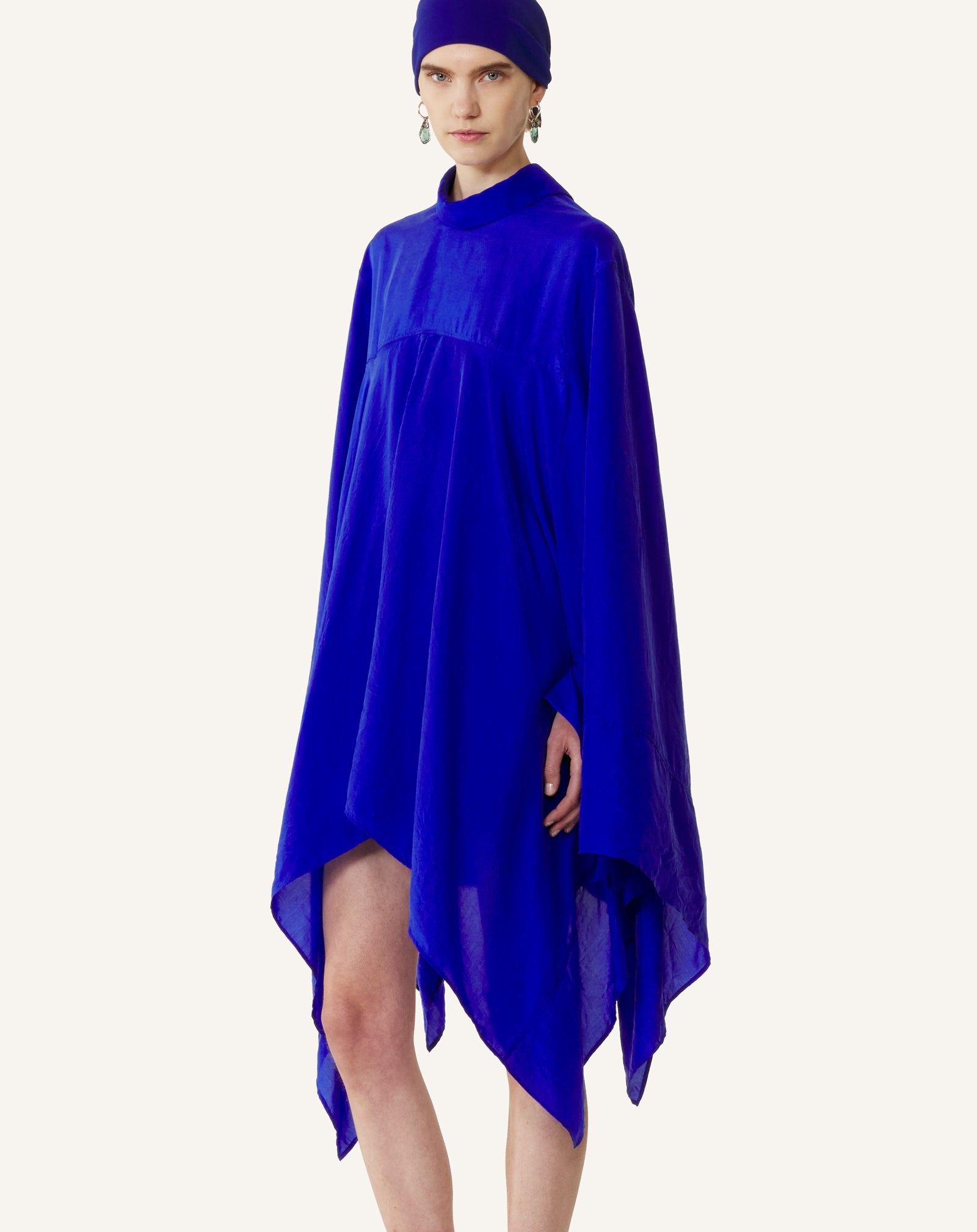SILK LOOSE-FIT TOP