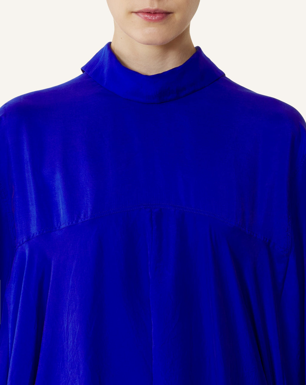 SILK LOOSE-FIT TOP