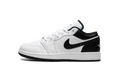 Air Jordan 1 Low GS "WHITE BLACK" 553560 132