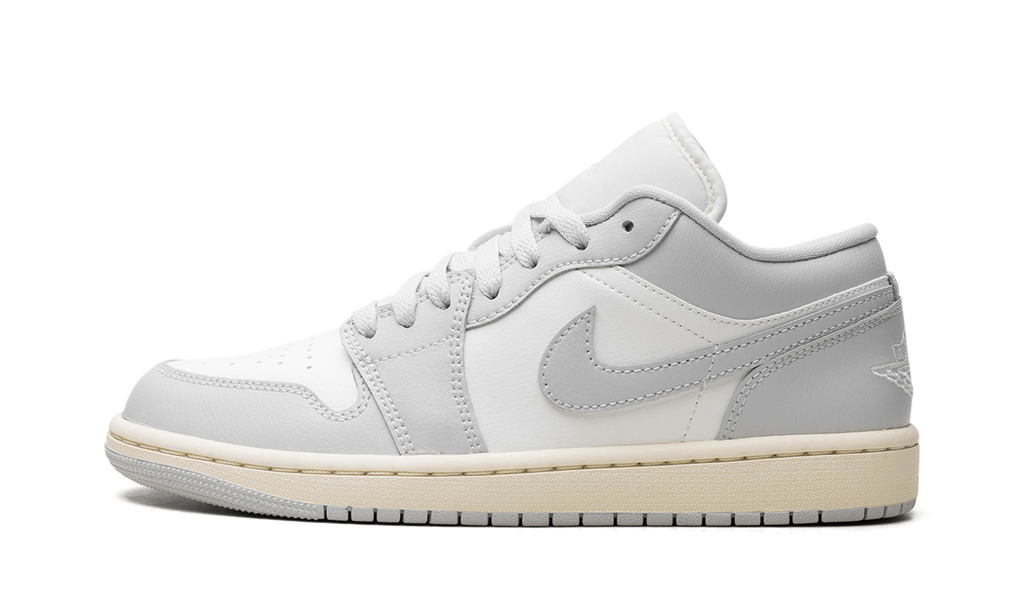 Air Jordan 1 WMNS "Light Grey" DC0774 103