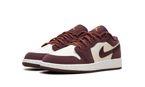 Air Jordan 1 GS "Night Maroon" 553560 068