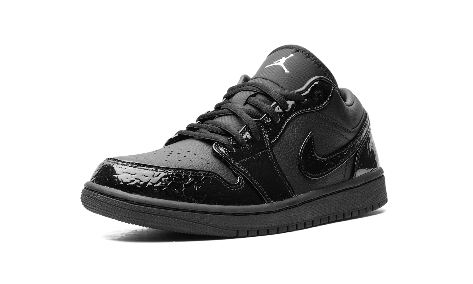 Air Jordan 1 WMNS "Black Croc" HJ7743 010