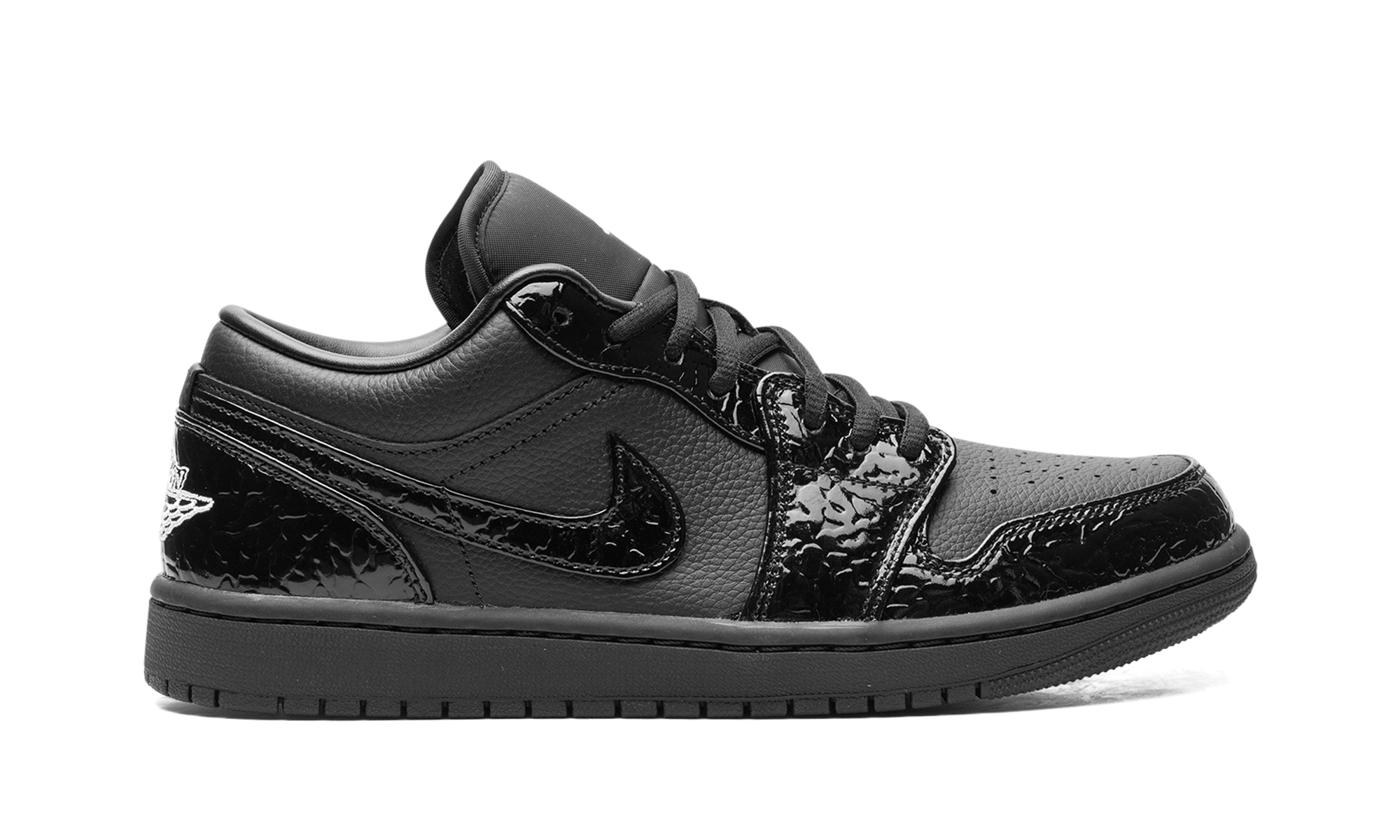 Air Jordan 1 WMNS "Black Croc" HJ7743 010