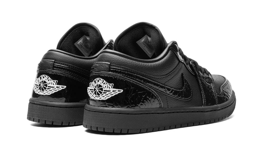Air Jordan 1 WMNS "Black Croc" HJ7743 010