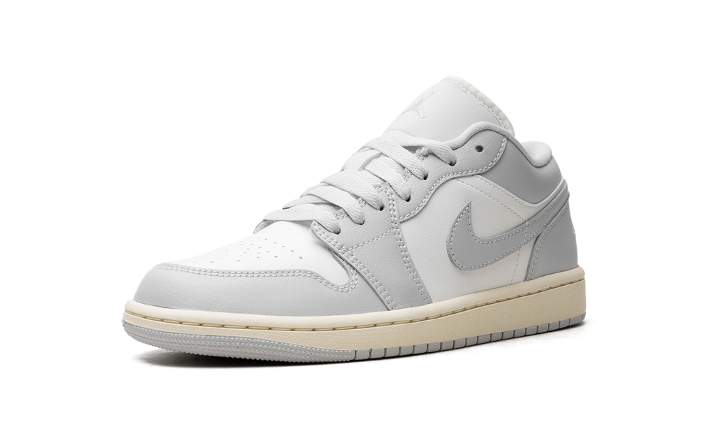 Air Jordan 1 WMNS "Light Grey" DC0774 103