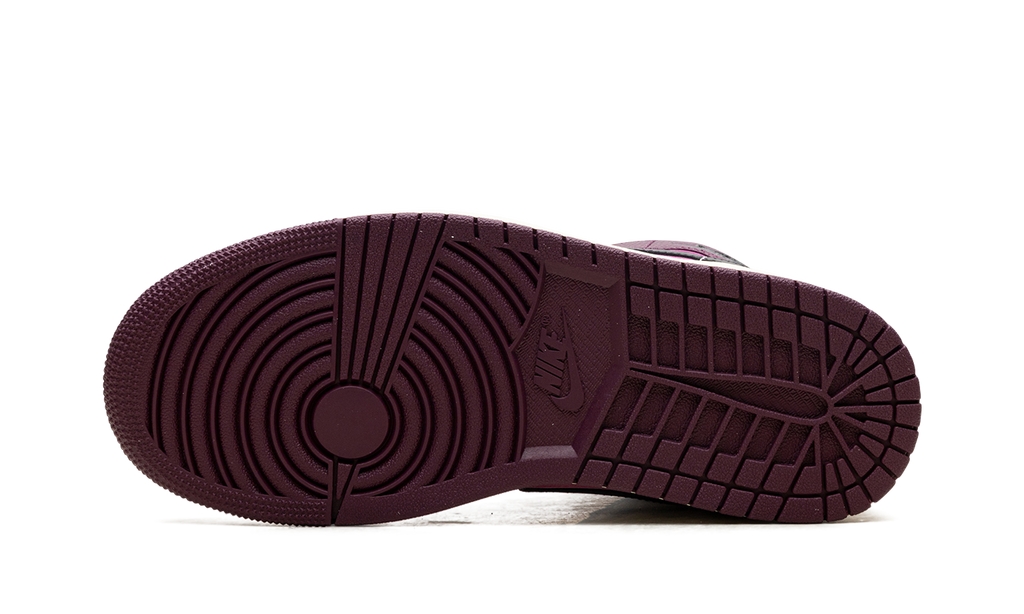 Air Jordan 1 "Bordeaux" FQ7818 101