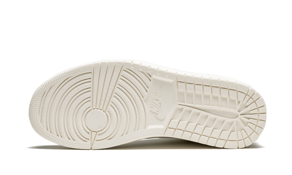 Air Jordan 1 Retro High OG "Sail" 555088 114