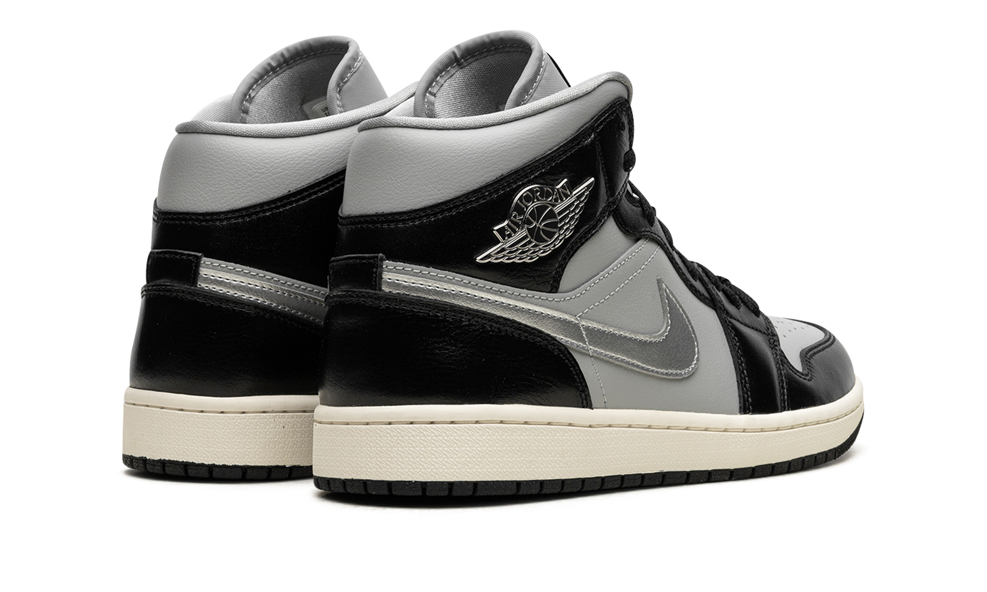 AIR JORDAN 1 MID SE WMNS "Black Chrome" FB9892 002